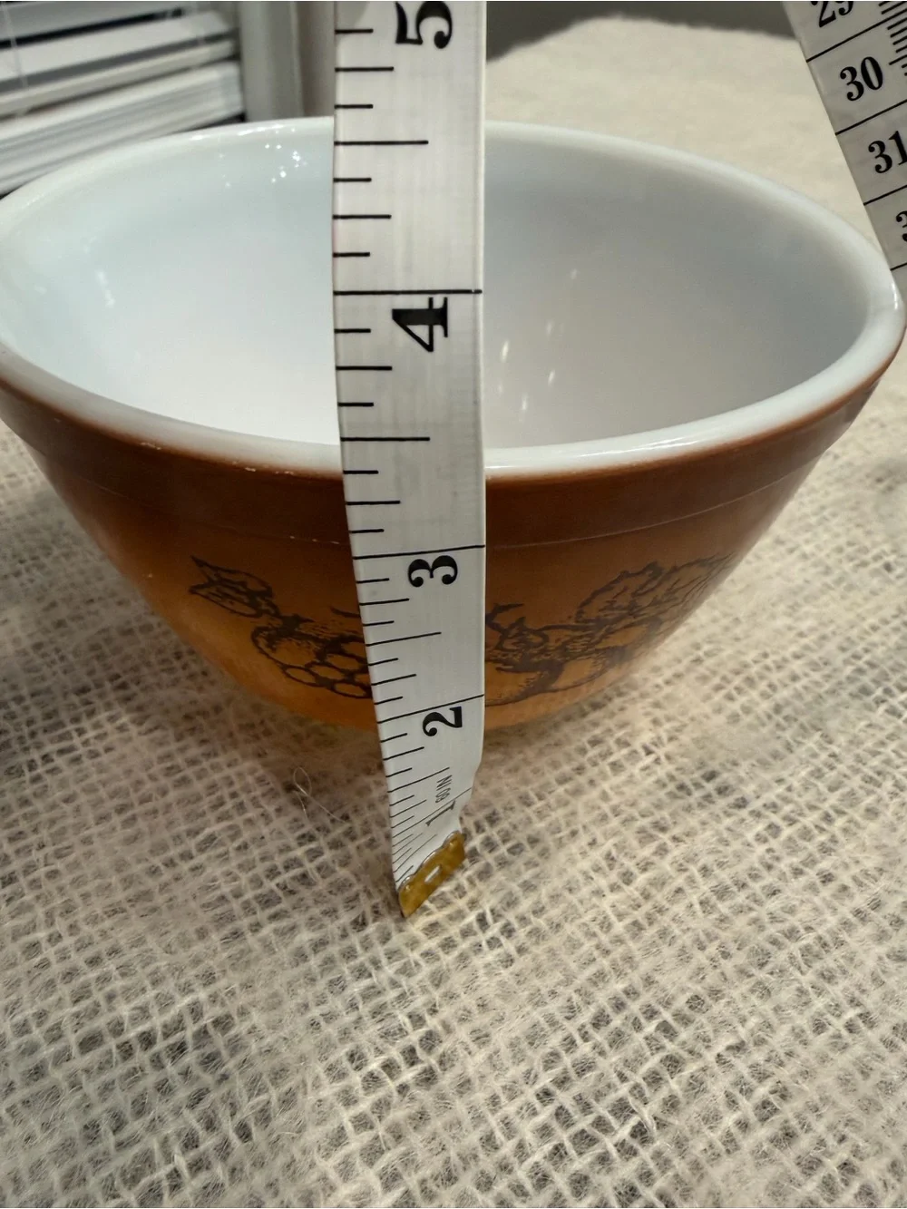 Pyrex Old Orchard vintage Small Mixing Bowl 1.5 Pint Brown Glass. Made in USA
